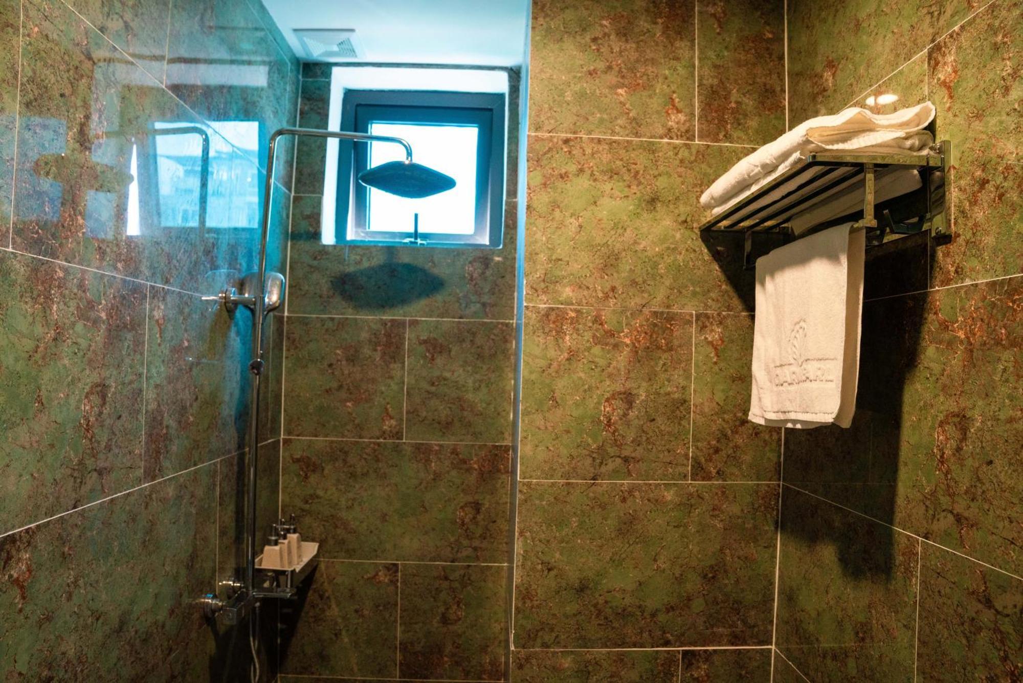 Nature Hotel - Ba Dinh — Photos 1